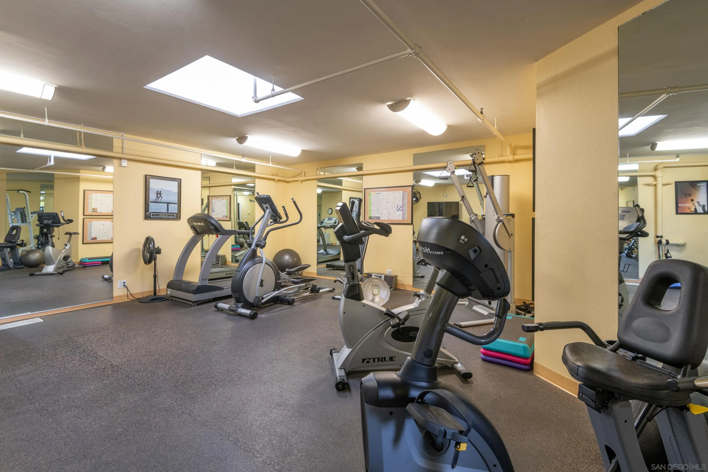 3940 Gresham St Unit 251