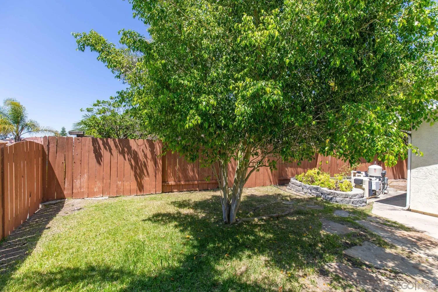 10325 Avenida Magnifica