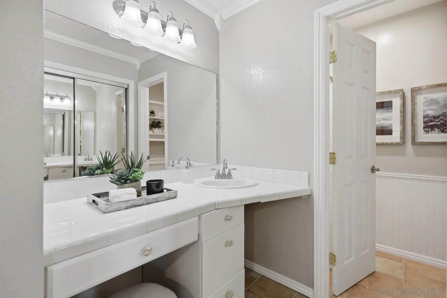 10325 Avenida Magnifica