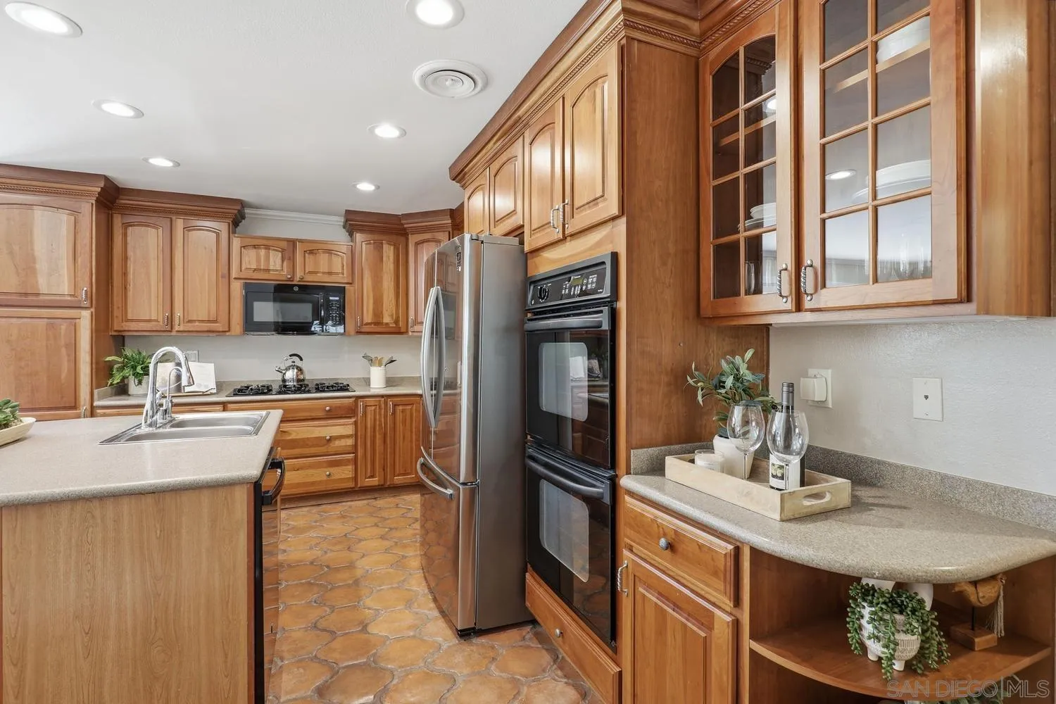 10325 Avenida Magnifica