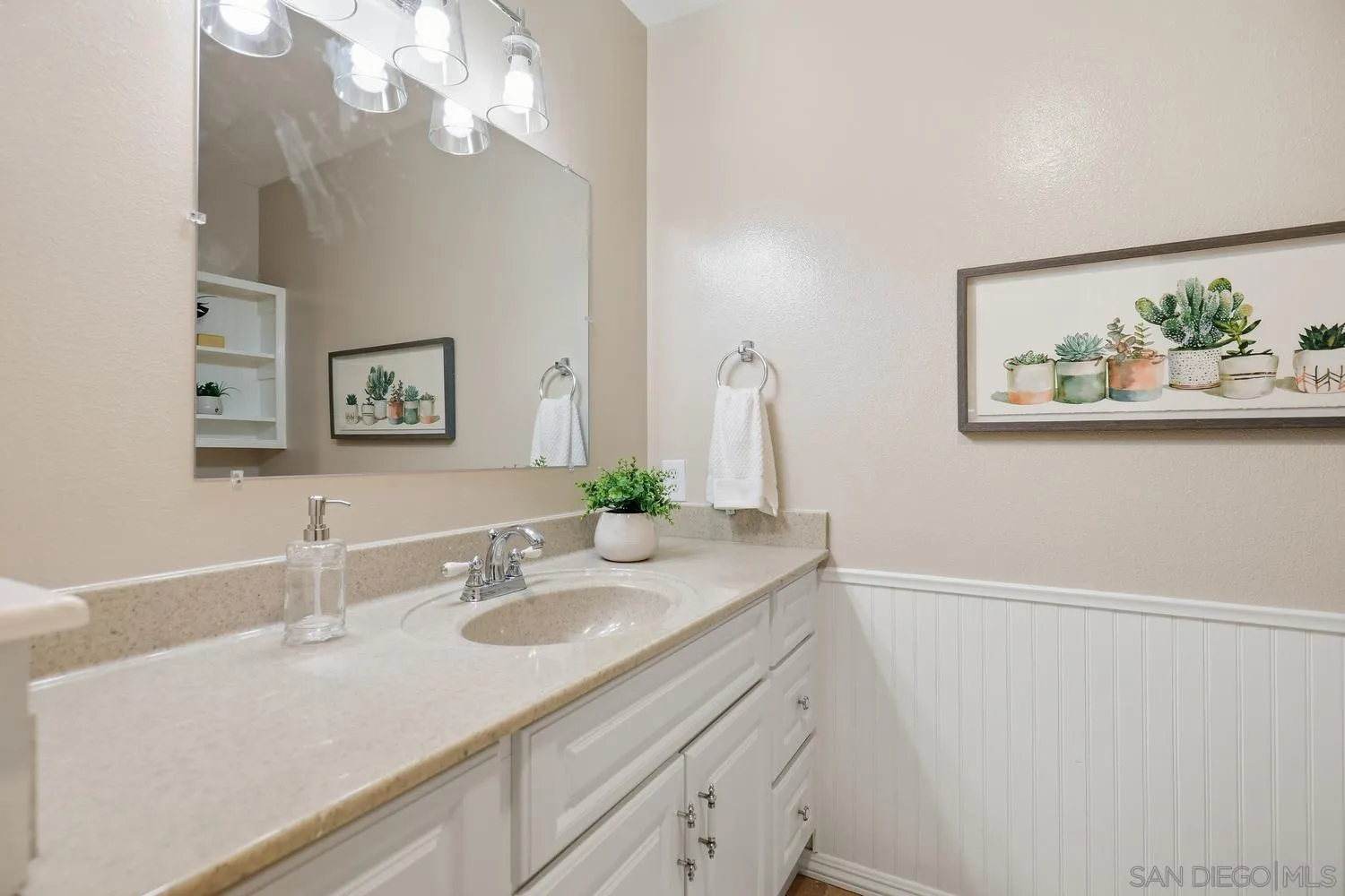 10325 Avenida Magnifica
