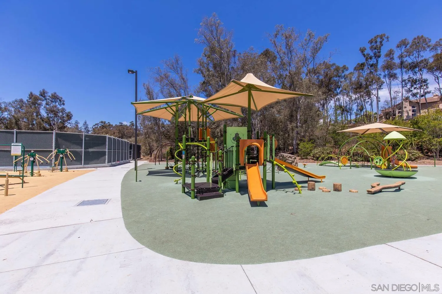 10325 Avenida Magnifica