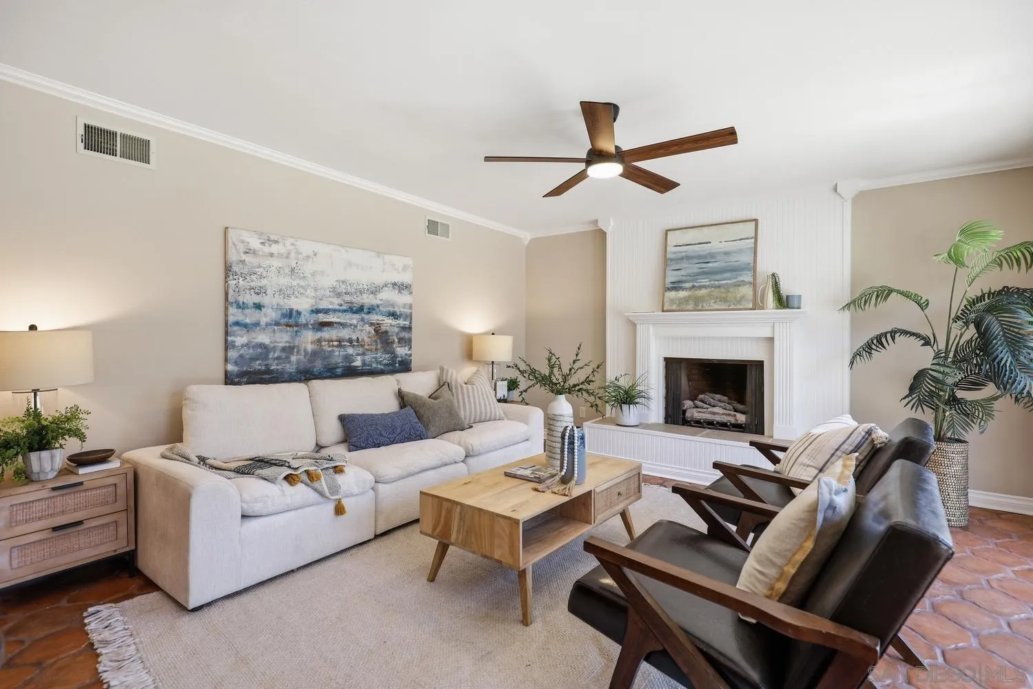 10325 Avenida Magnifica