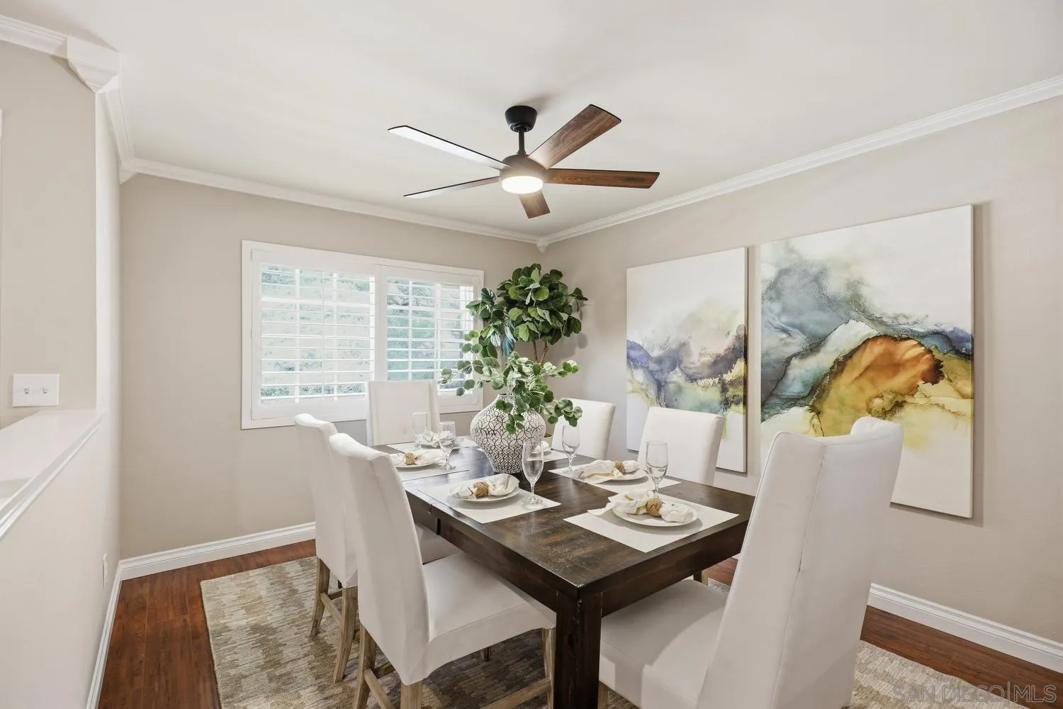 10325 Avenida Magnifica