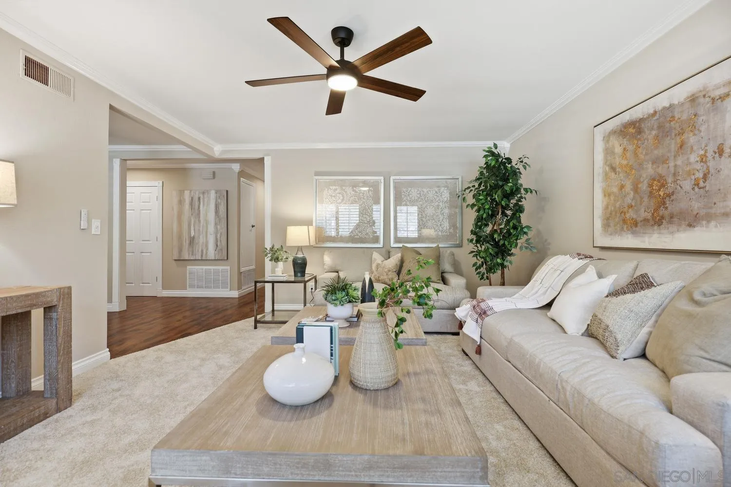 10325 Avenida Magnifica