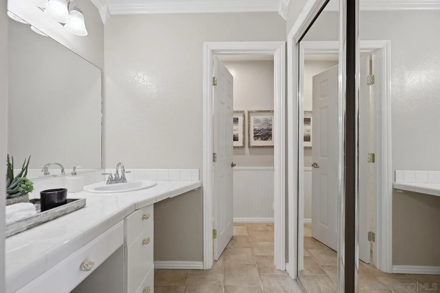 10325 Avenida Magnifica