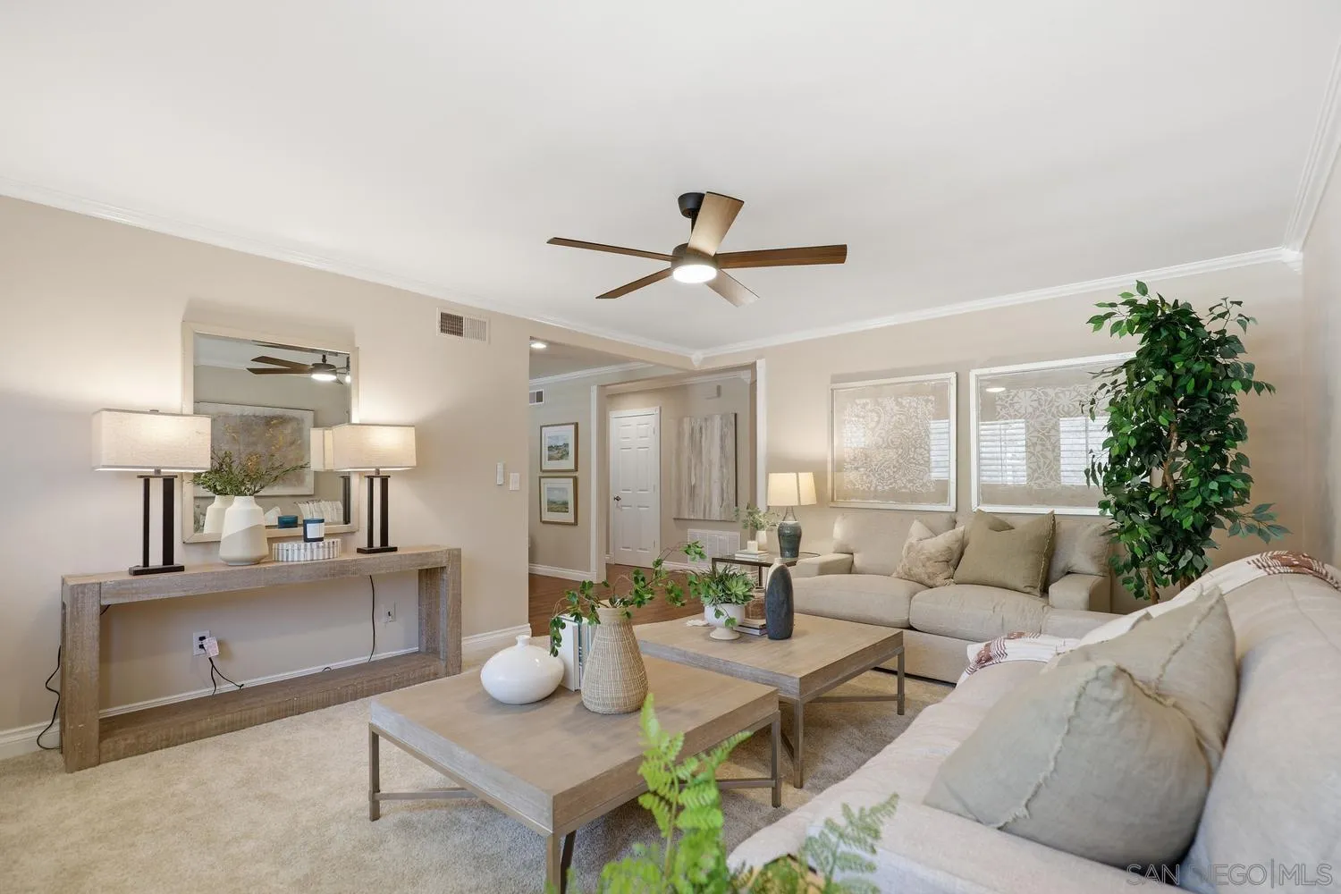 10325 Avenida Magnifica