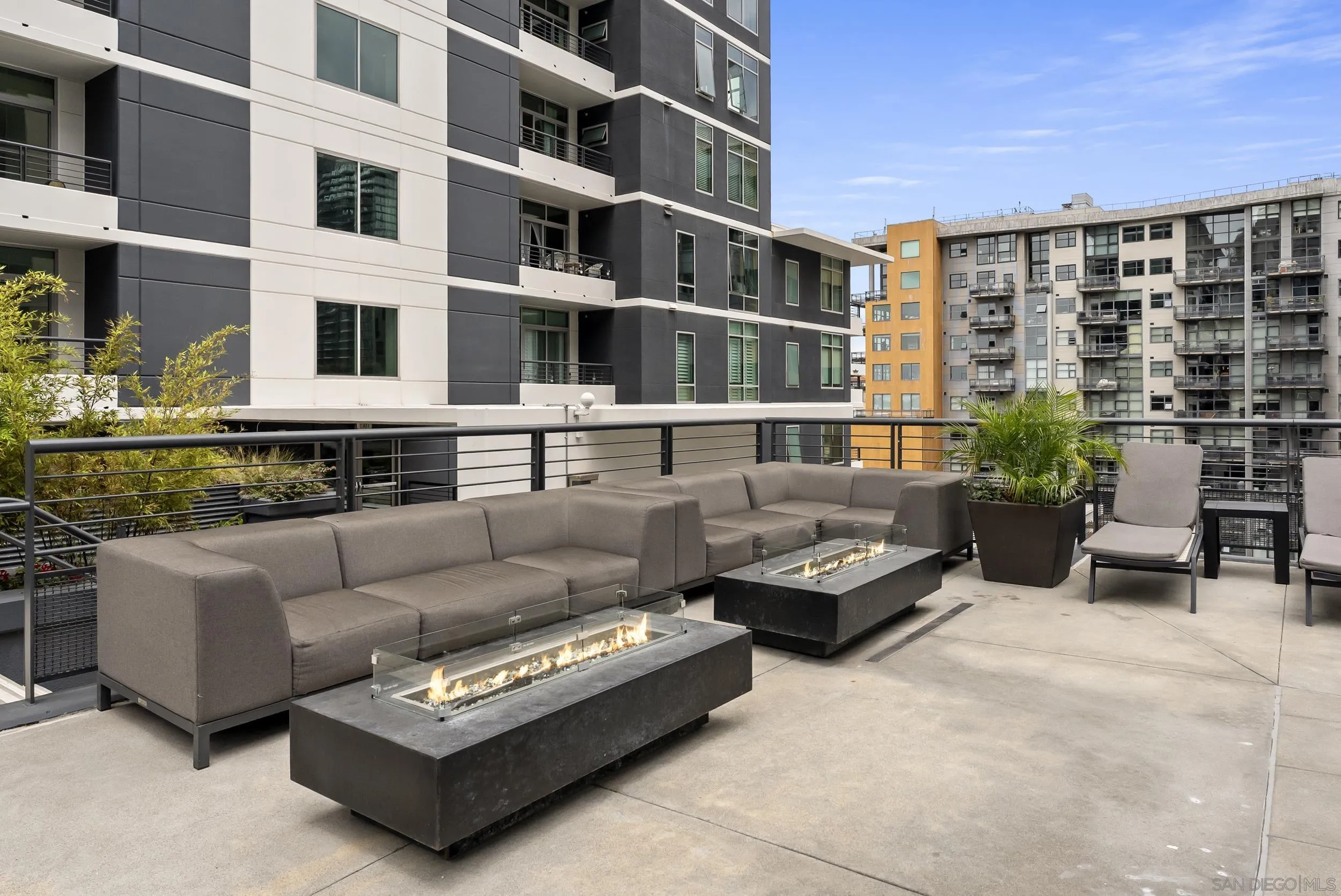 425 W Beech St. Unit 336