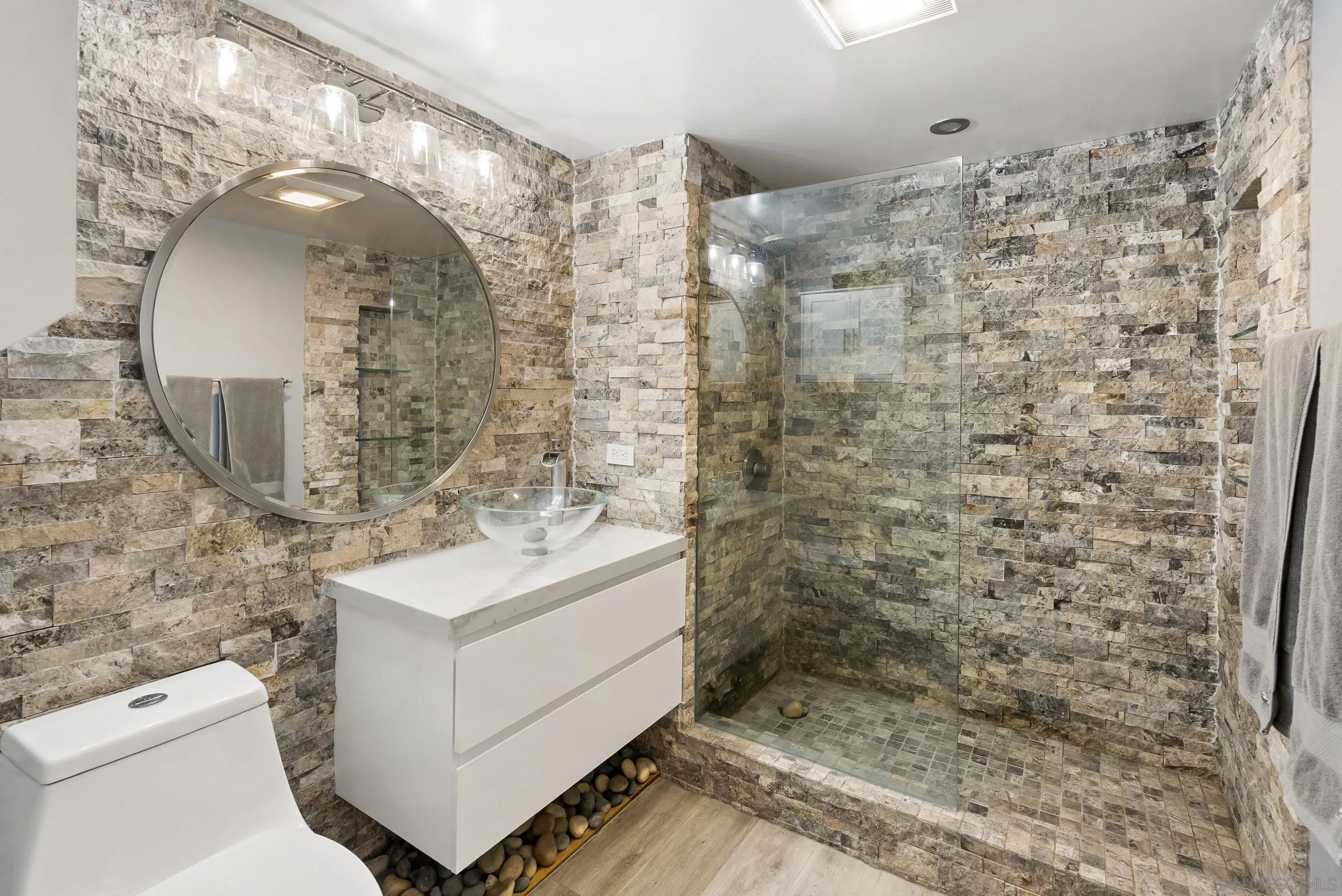 425 W Beech St. Unit 336