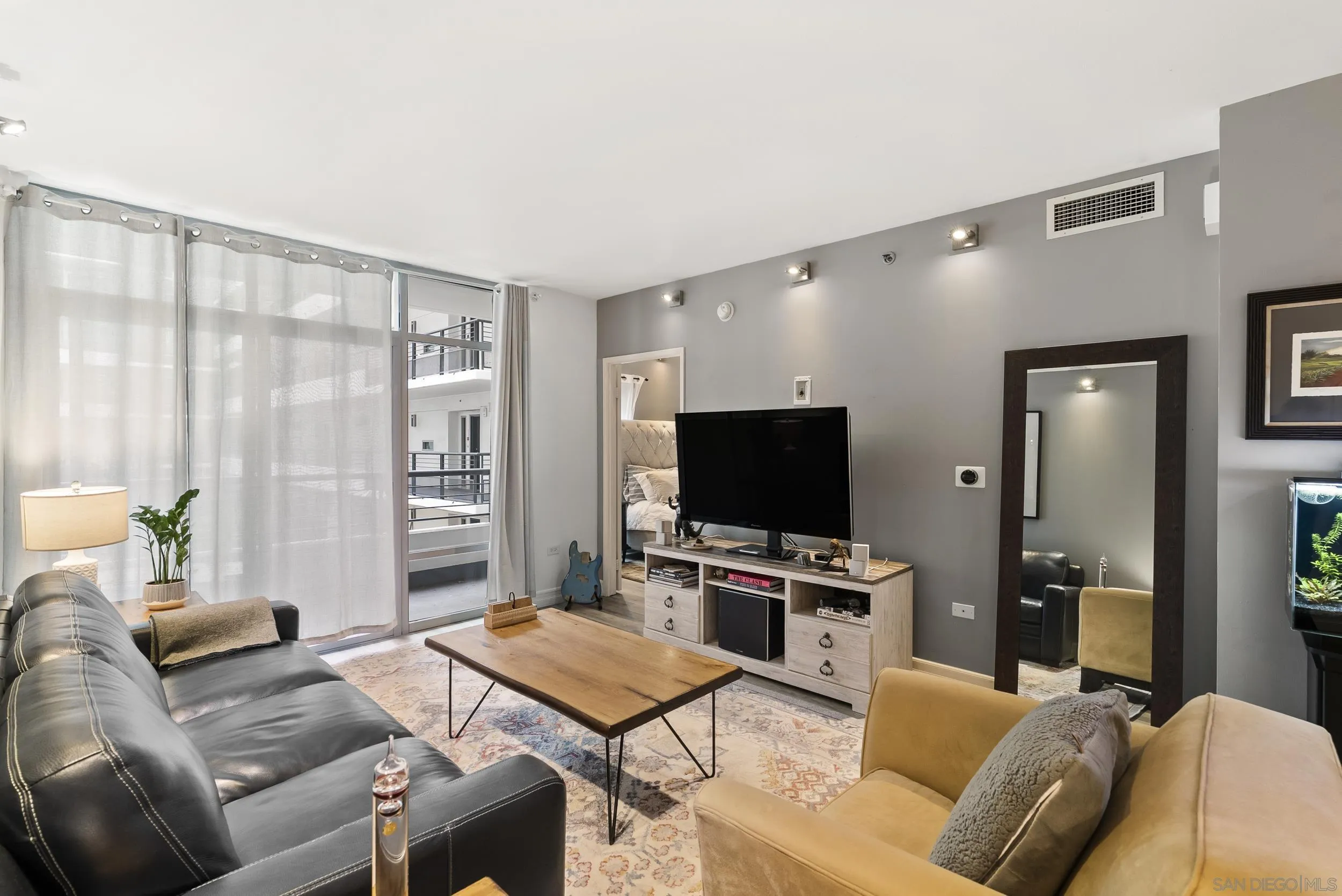 425 W Beech St. Unit 336