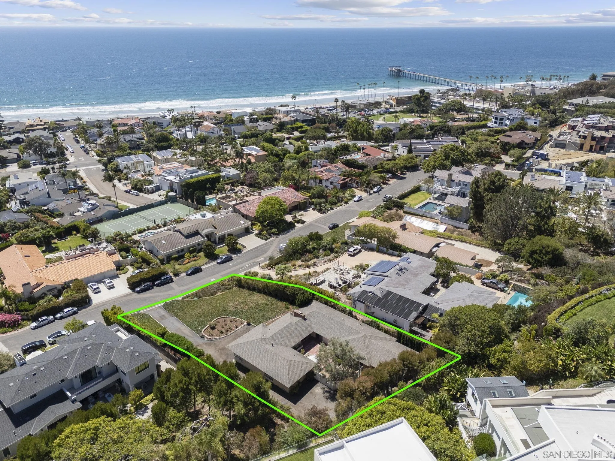 8511 Avenida De Las Ondas