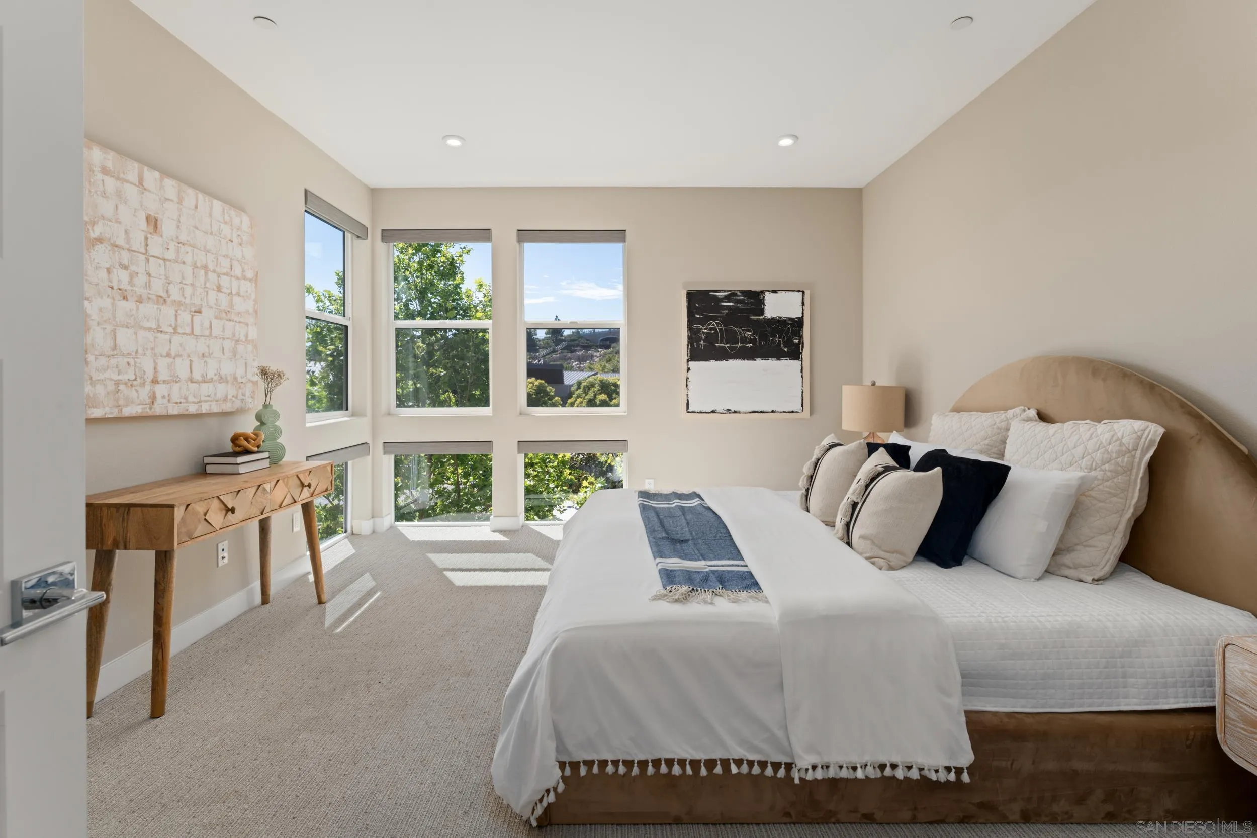 2804 Avella Circle