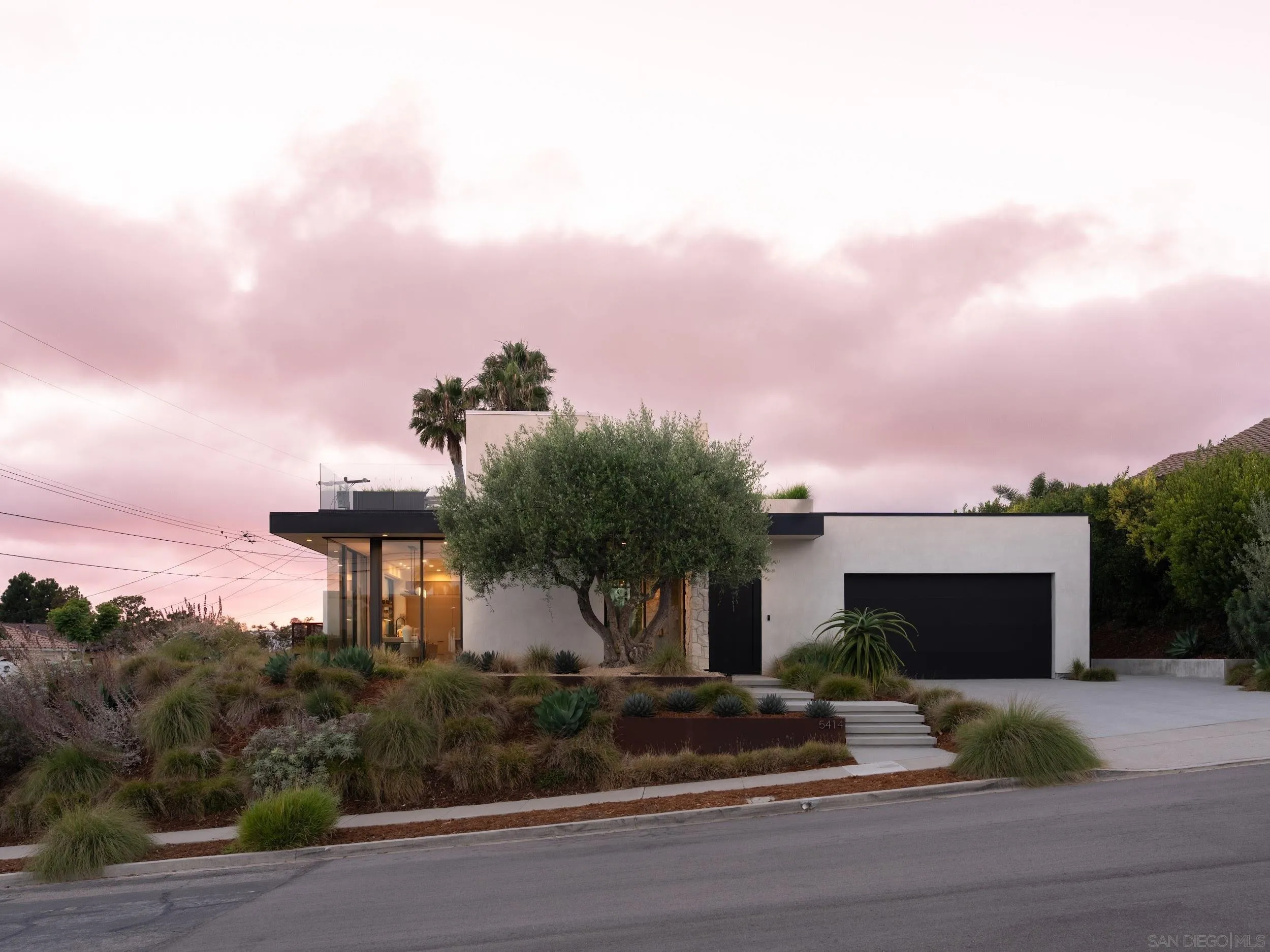 5414 Castle Hills