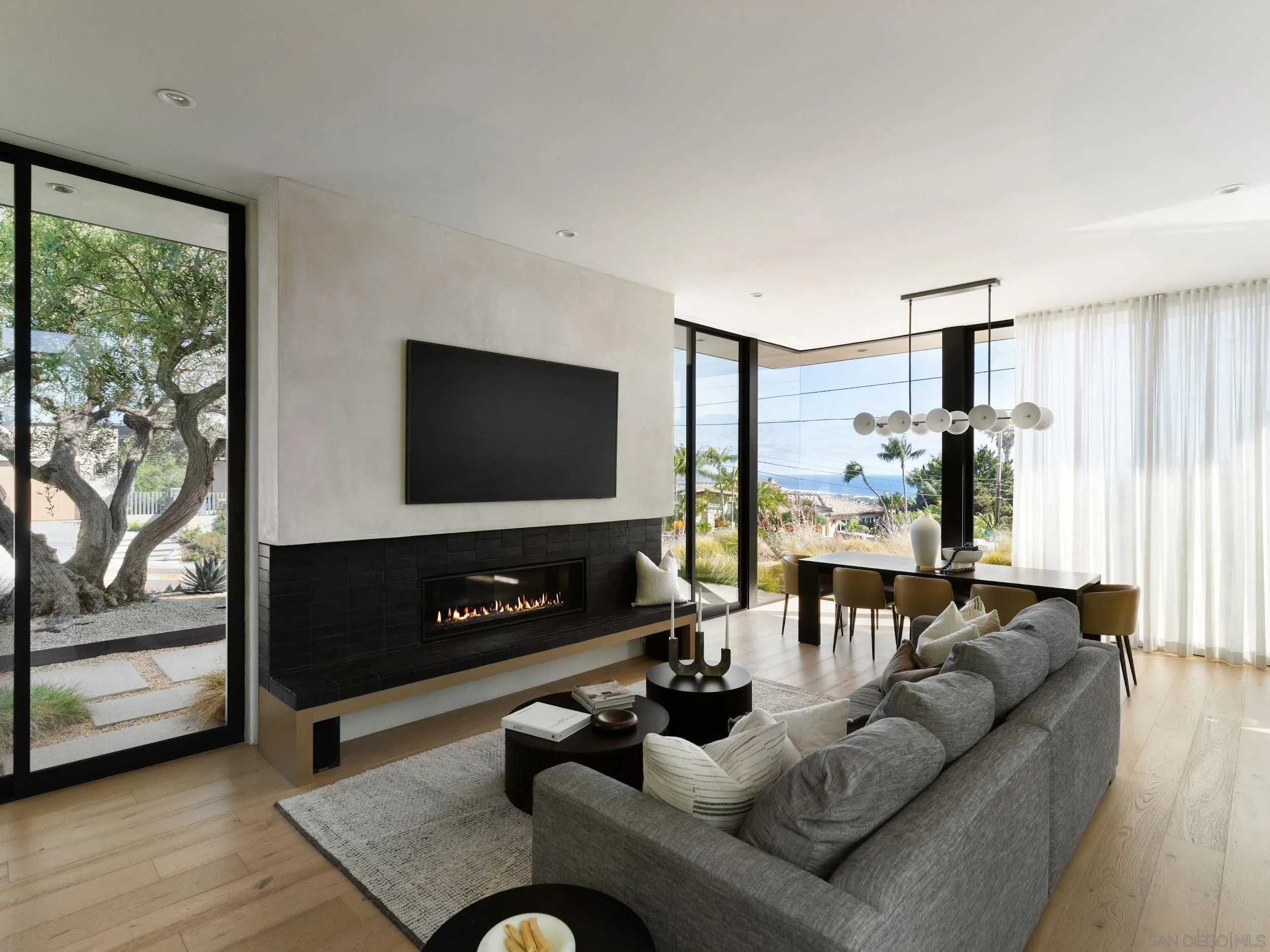 5414 Castle Hills
