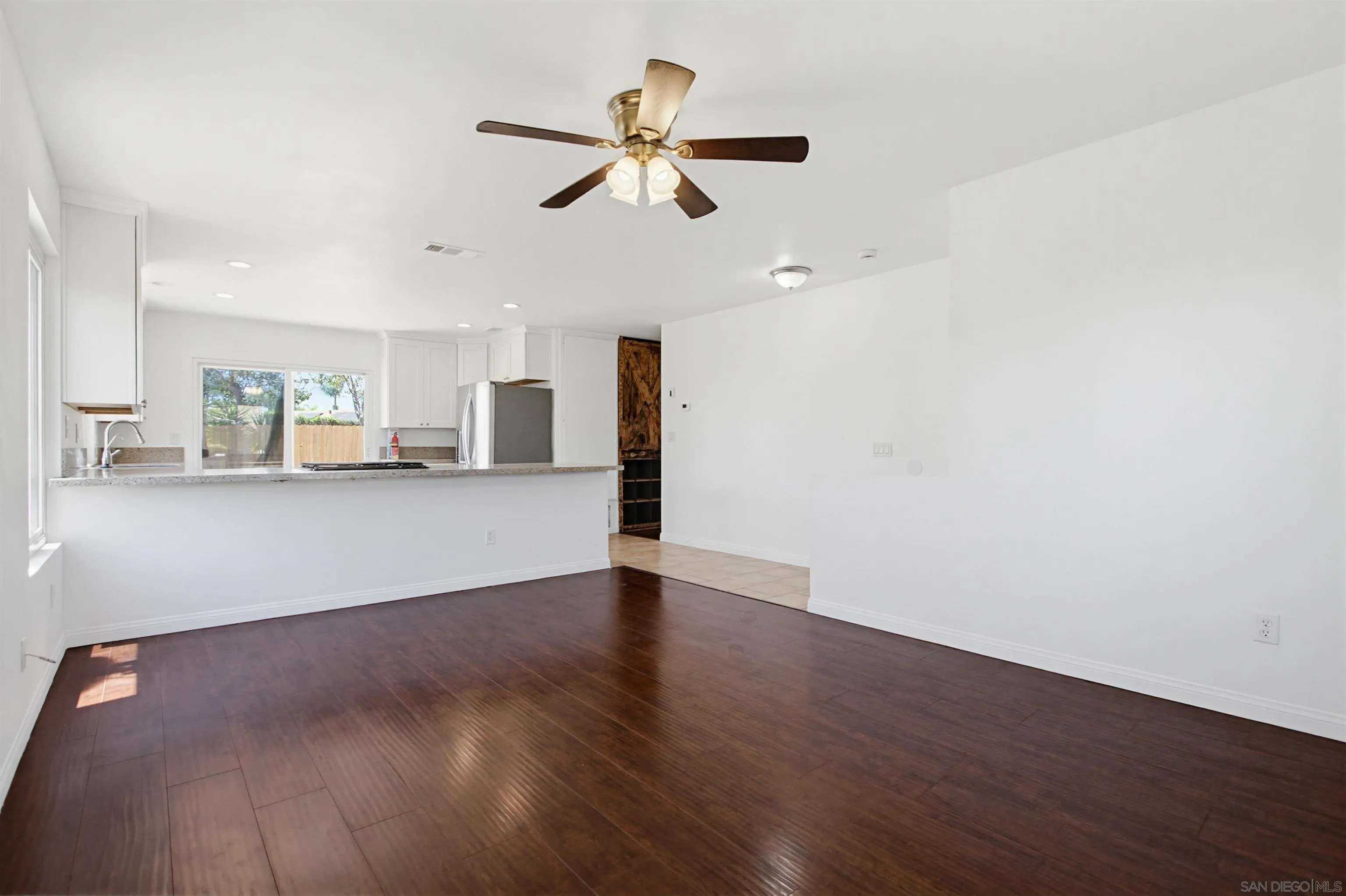 1261 Conway Dr