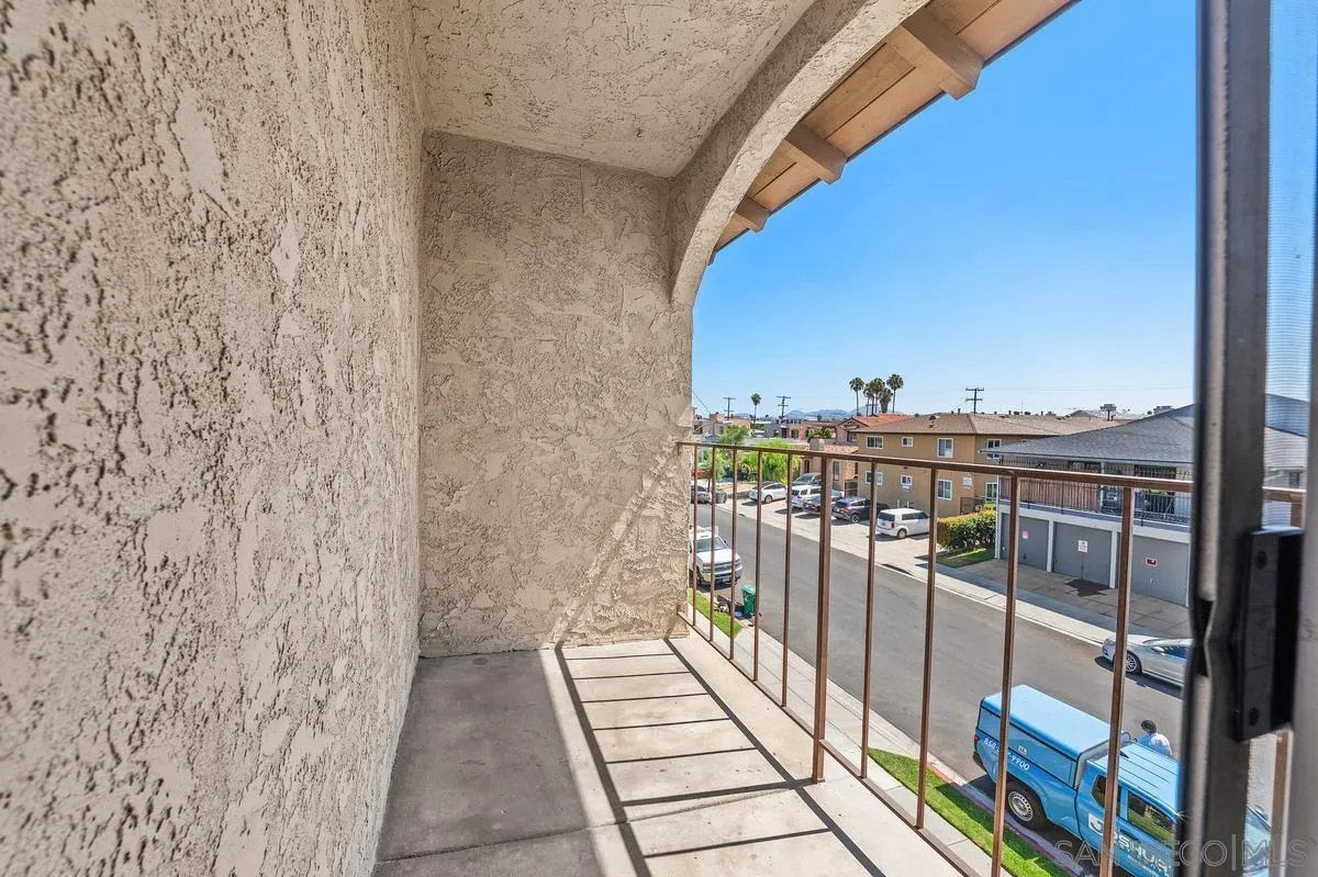 4240 Menlo Unit 19