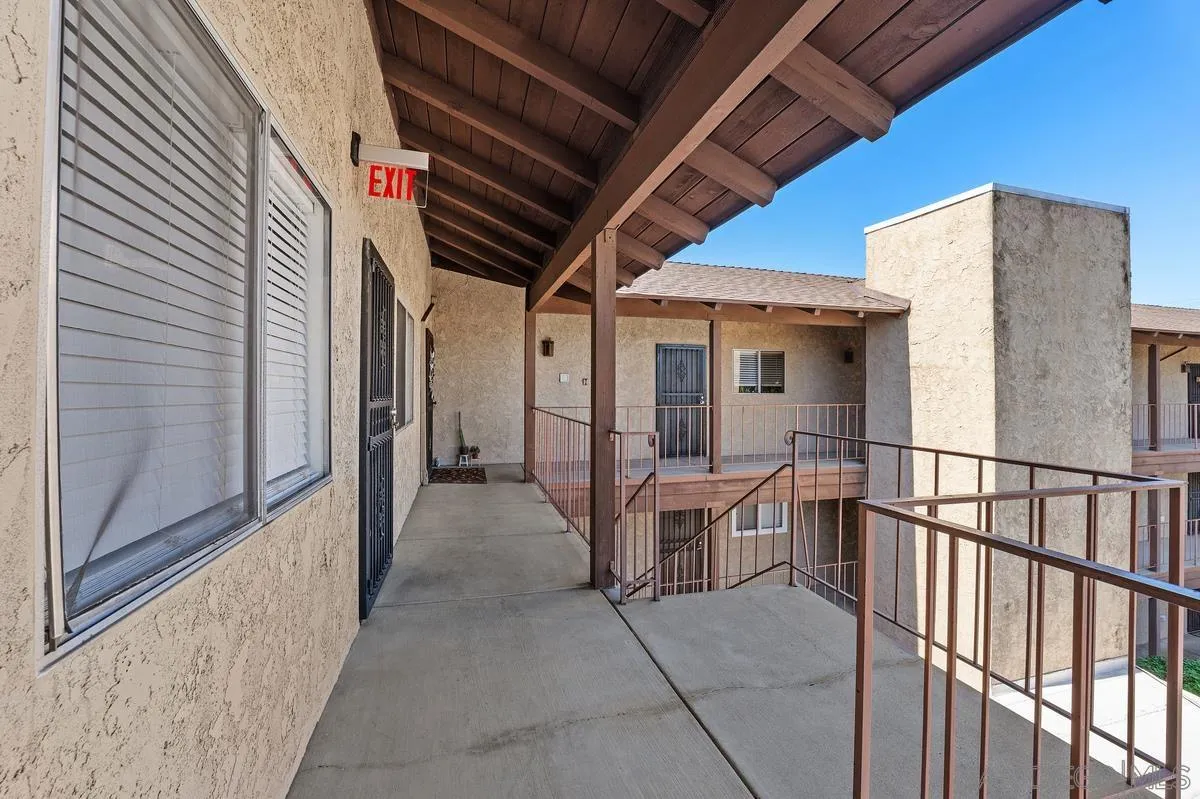 4240 Menlo Unit 19