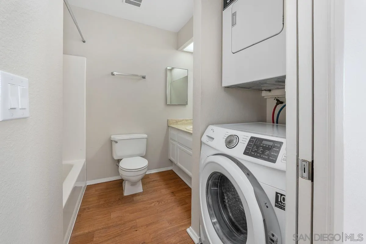4240 Menlo Unit 19