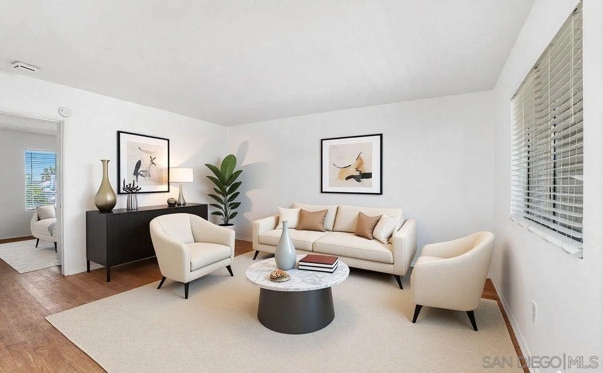 4240 Menlo Unit 19