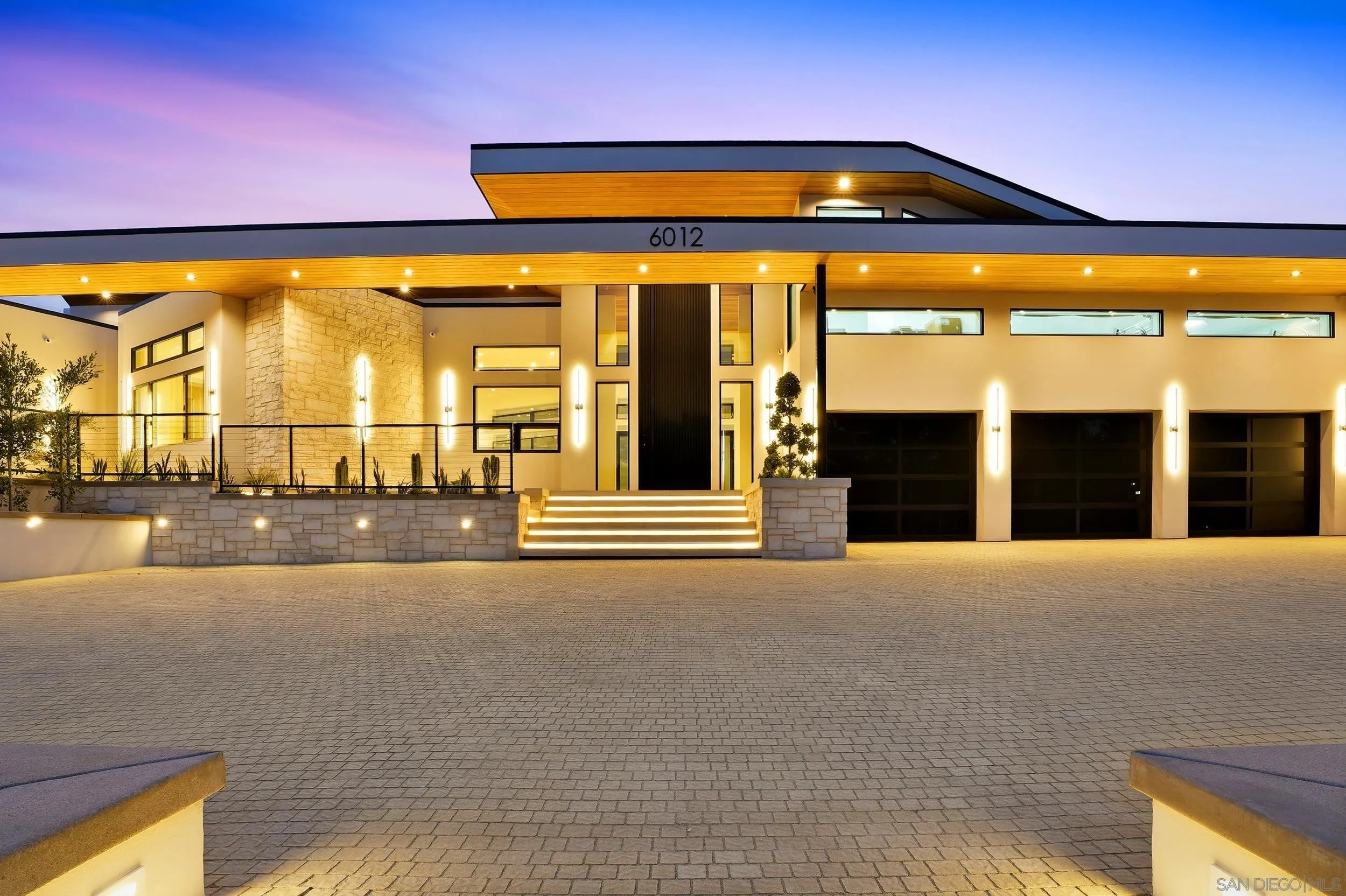6012 La Jolla Mesa Dr