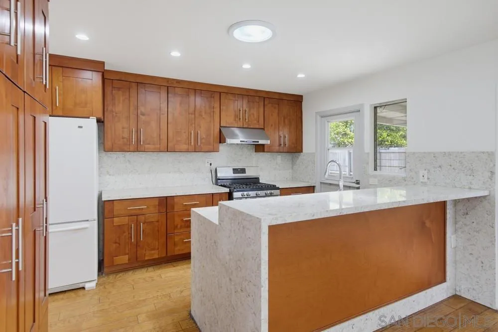 902 Taft