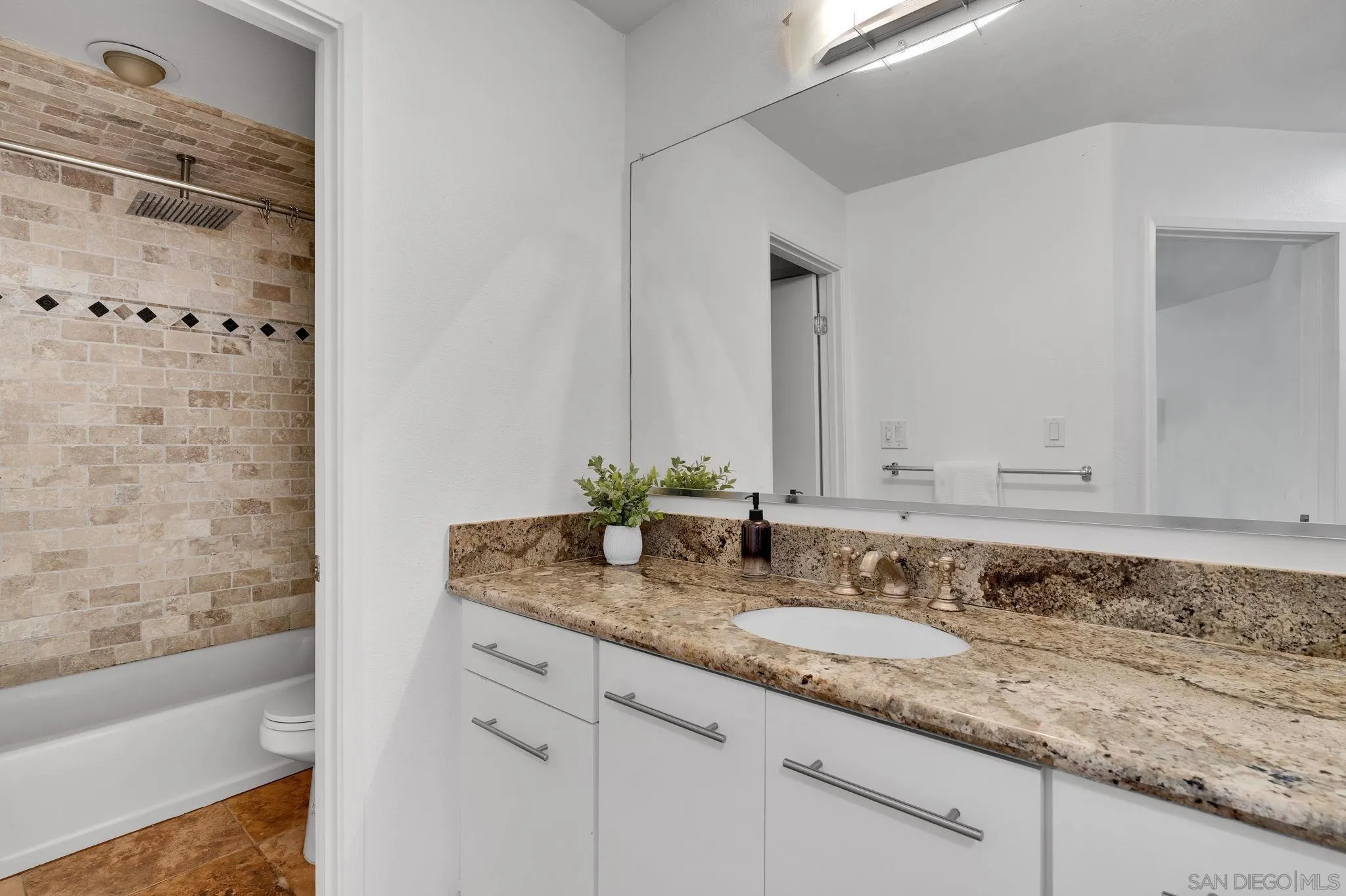 7545 Charmant Drive Unit Unit 1503