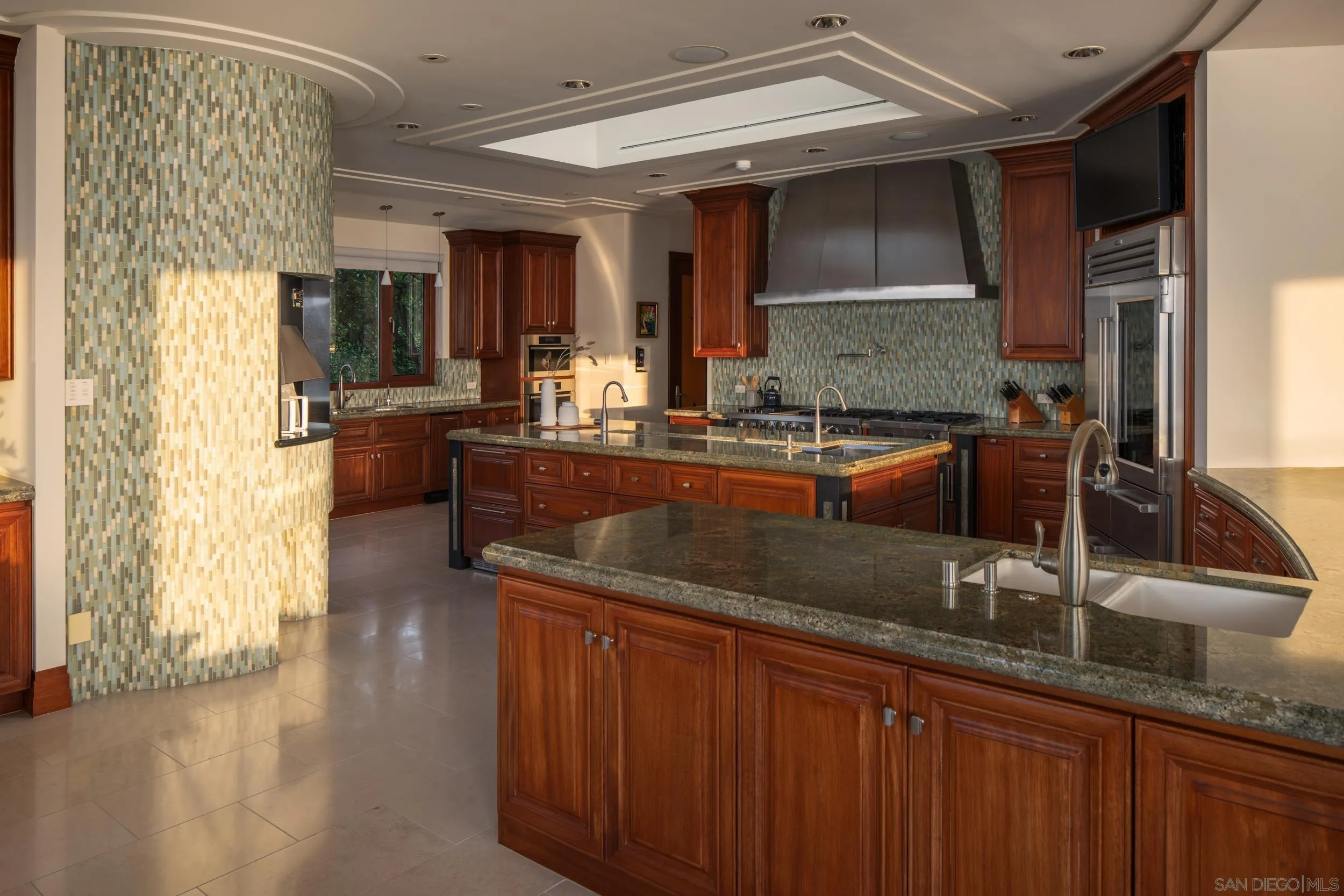 1828 Spindrift Dr