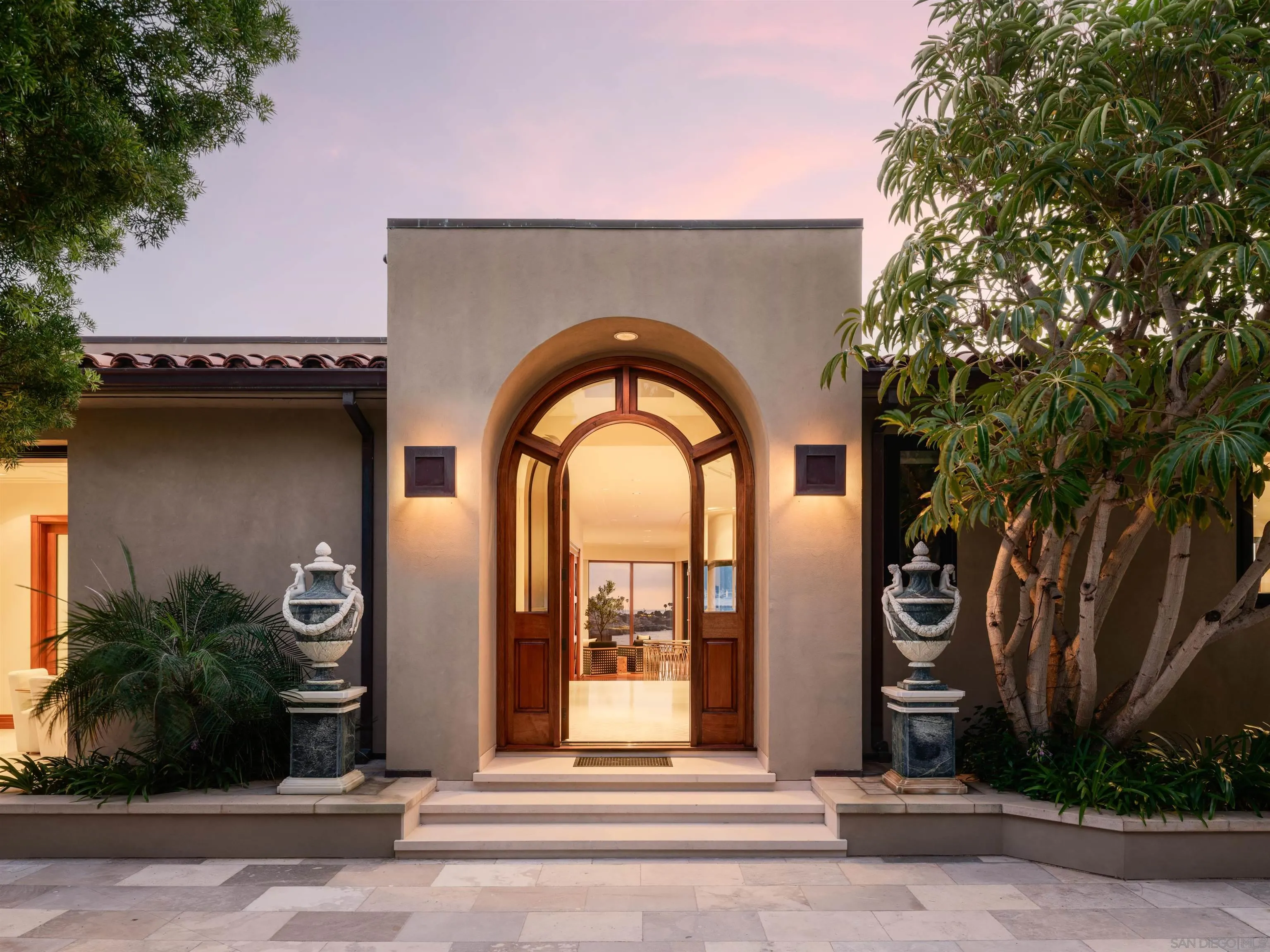 1828 Spindrift Dr