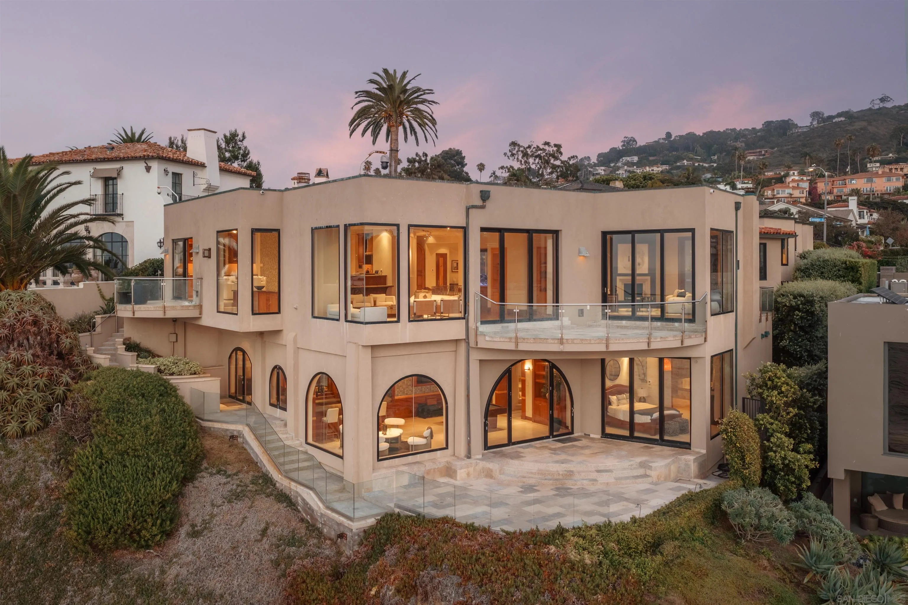 1828 Spindrift Dr