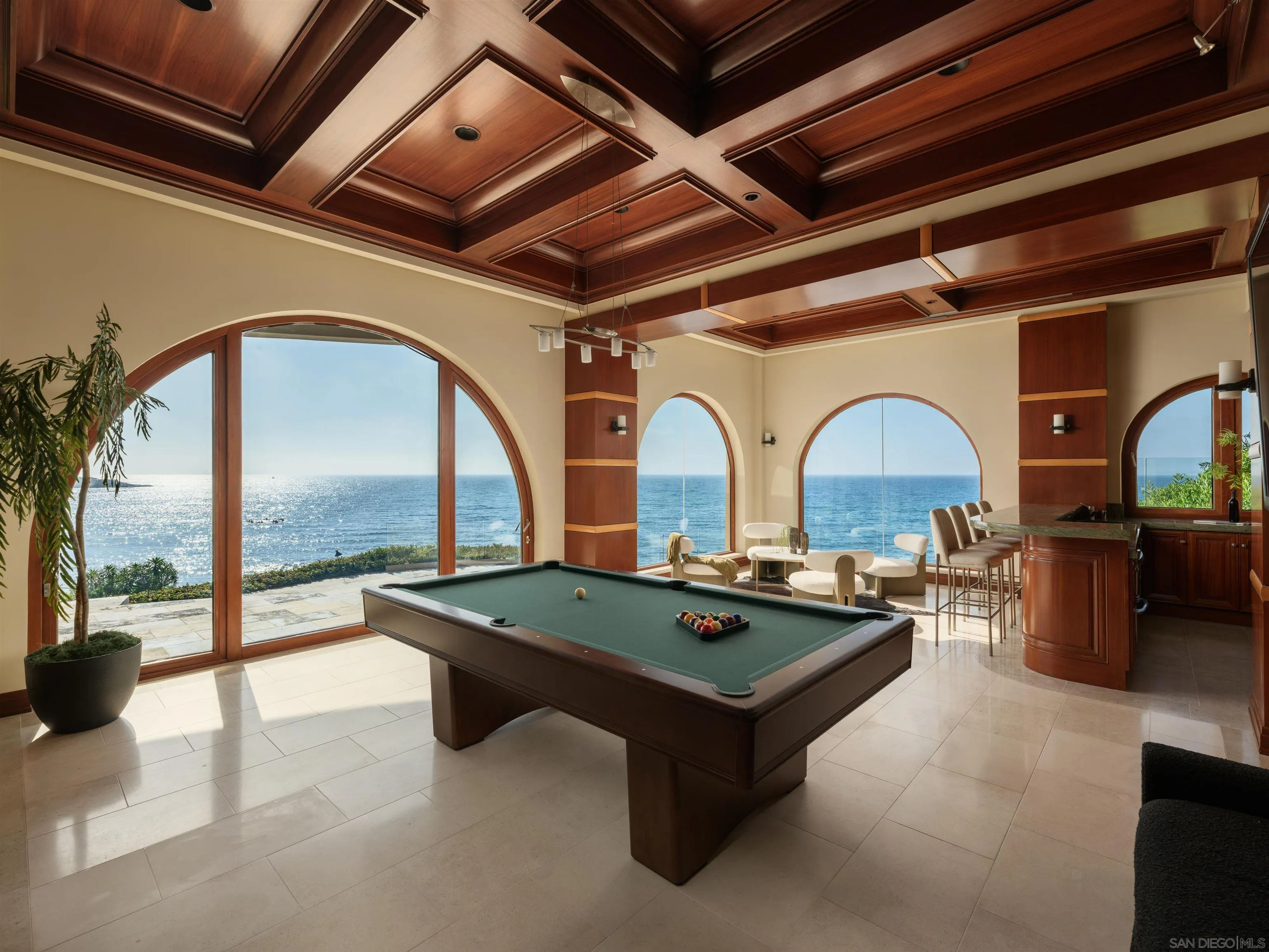 1828 Spindrift Dr