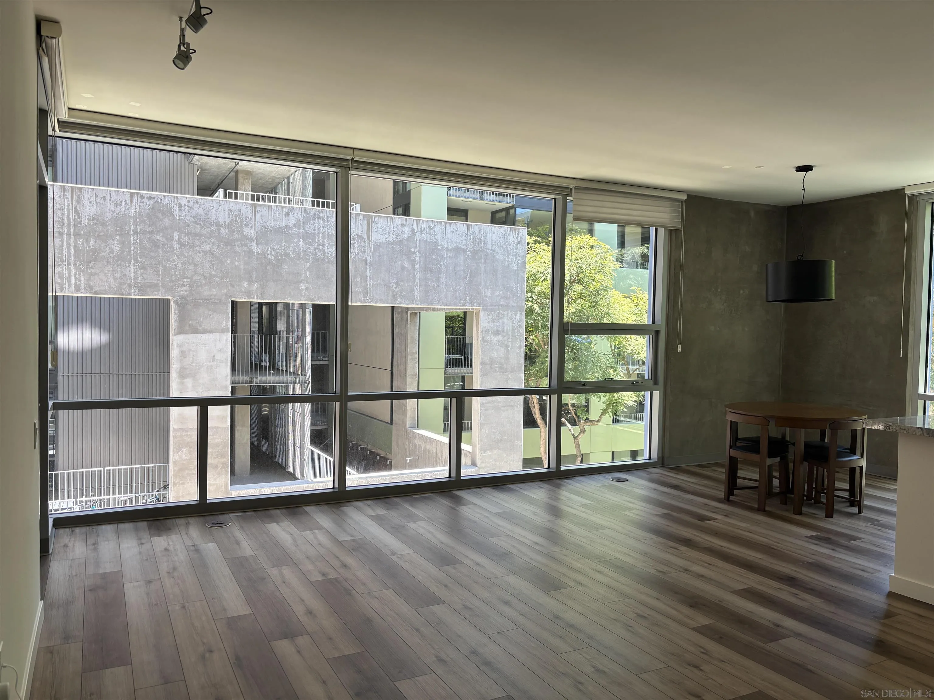 321 10th Ave Unit 307