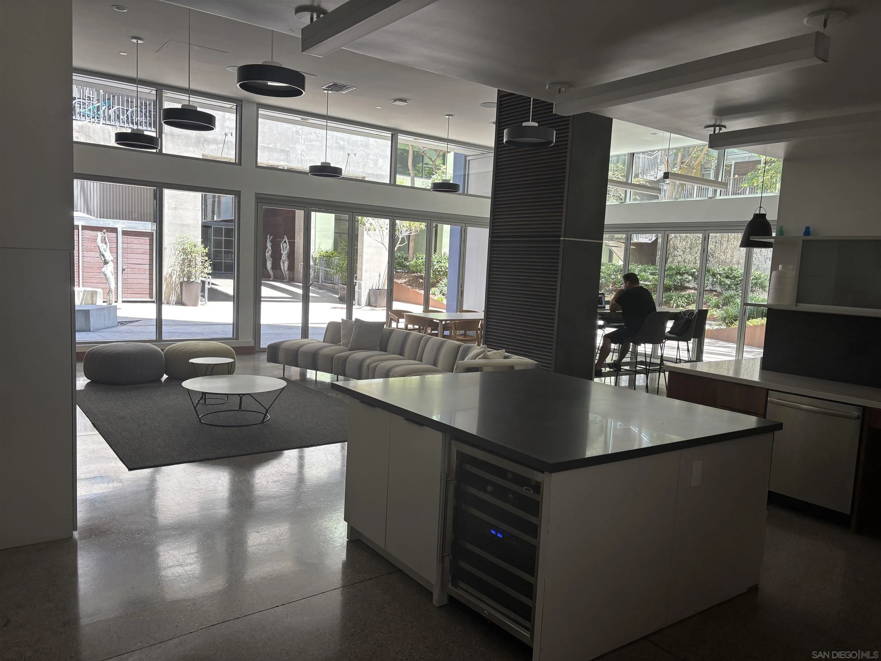 321 10th Ave Unit 307