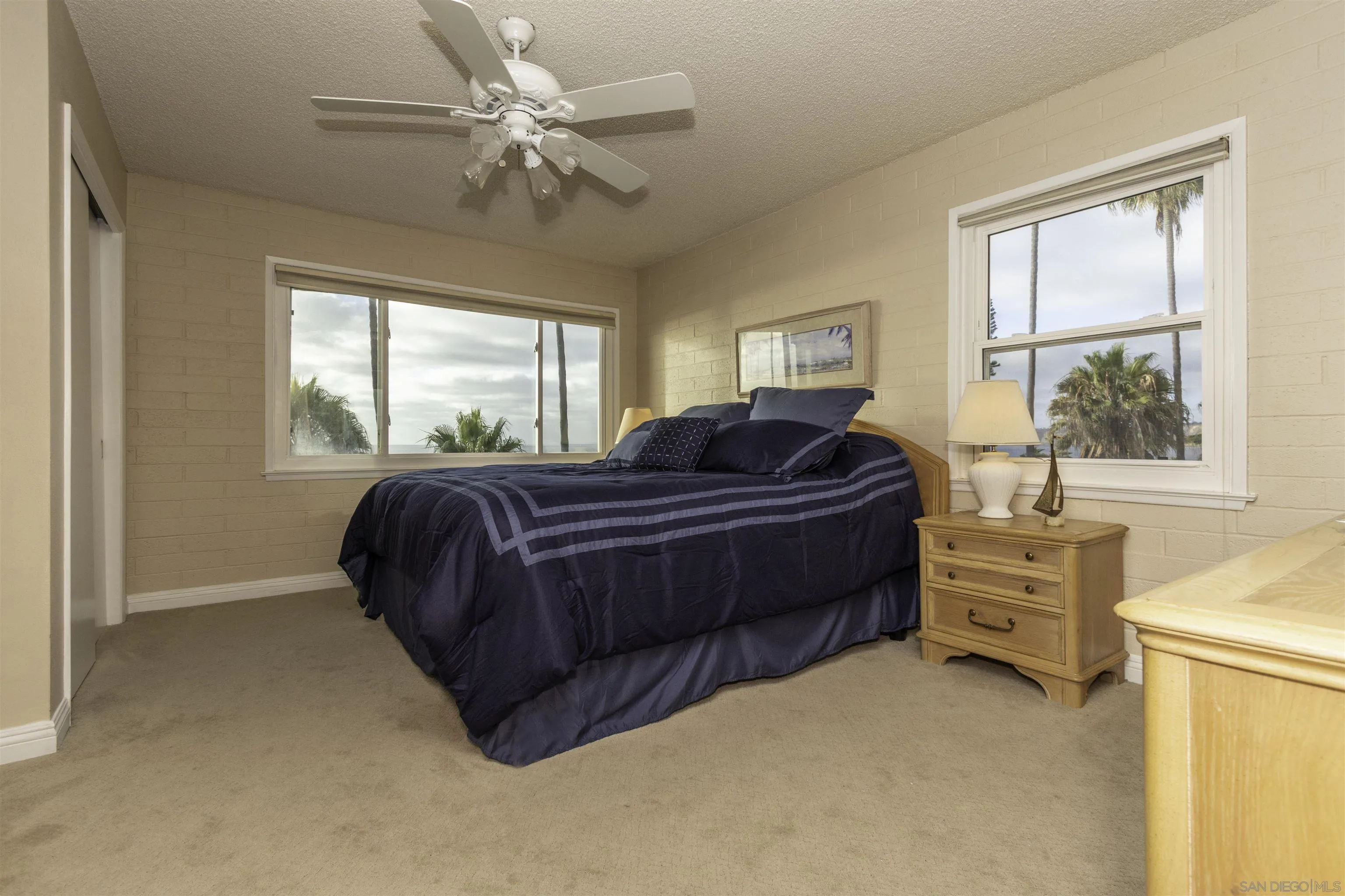 1039 Coast Blvd Unit E