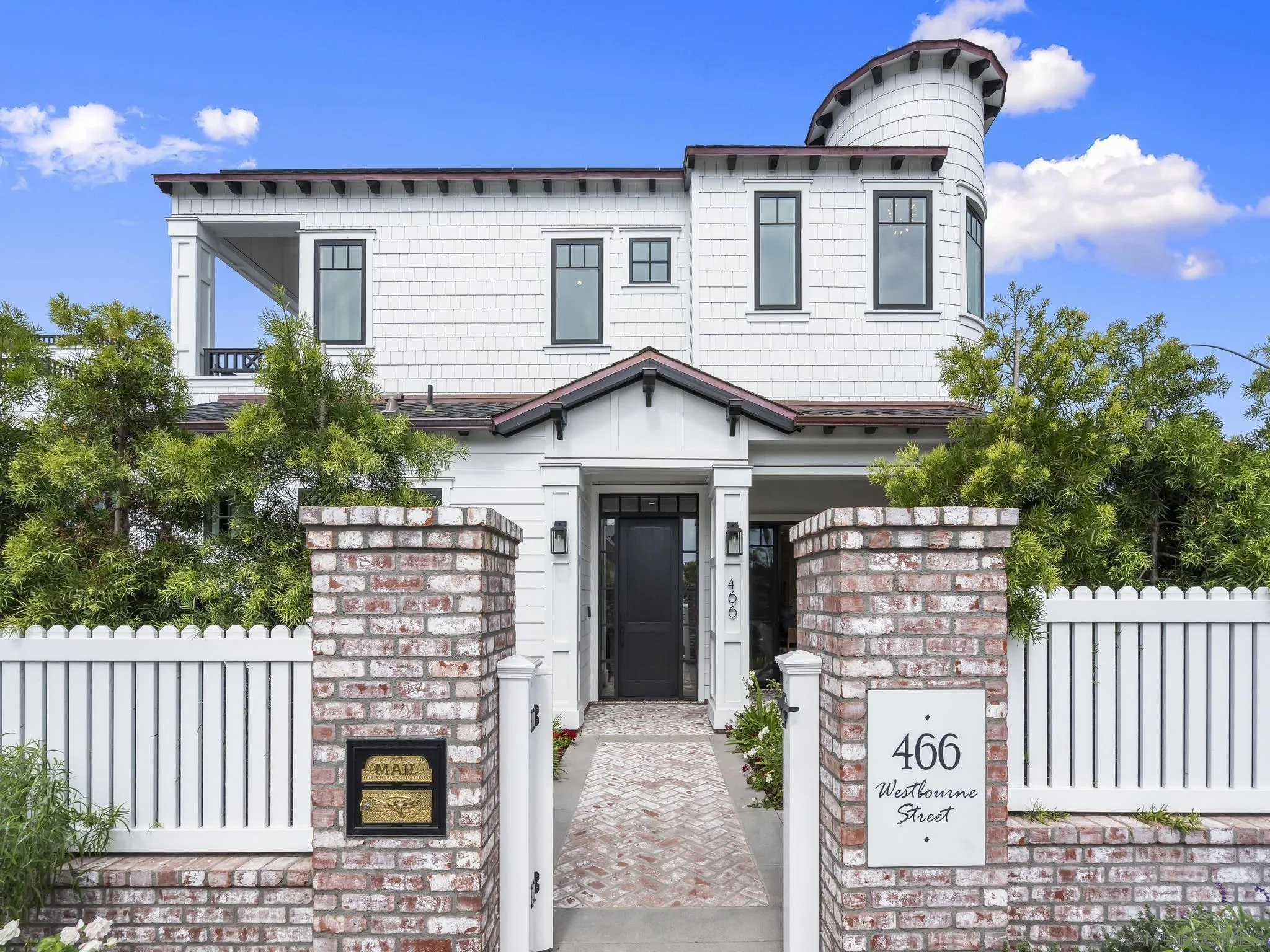 466 Westbourne St