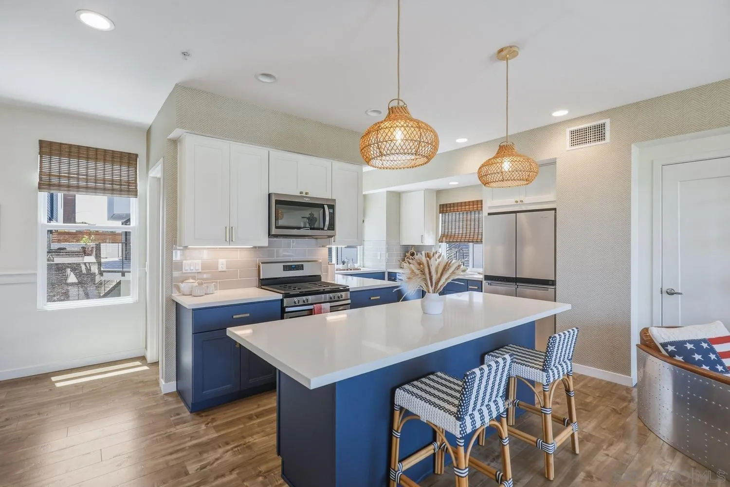 4100 Voltaire St Unit 101