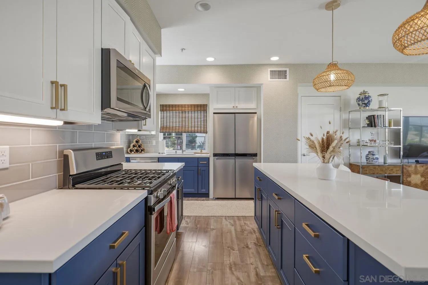 4100 Voltaire St Unit 101