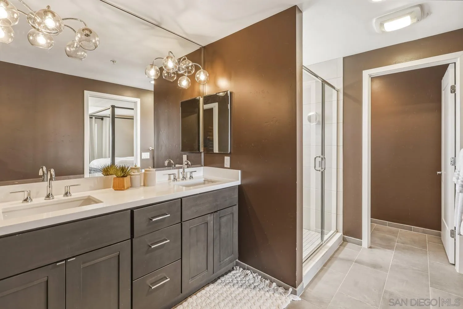 4100 Voltaire St Unit 101