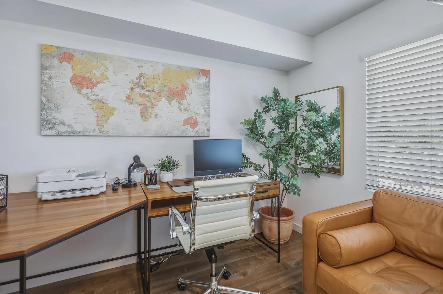 4100 Voltaire St Unit 101