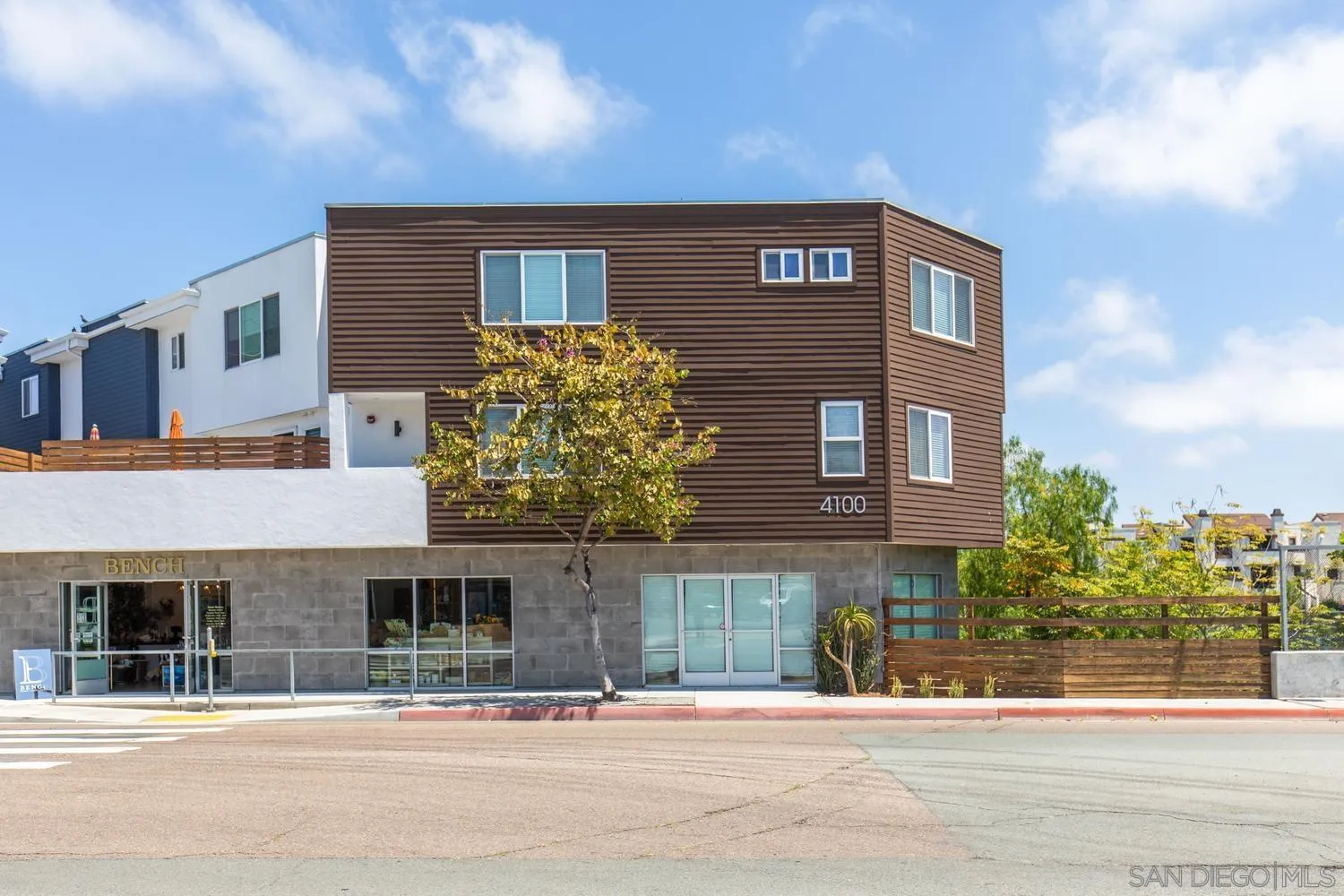 4100 Voltaire St Unit 101