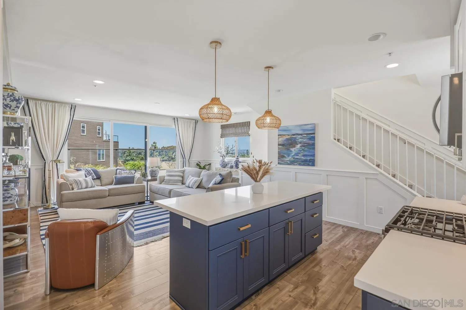 4100 Voltaire St Unit 101