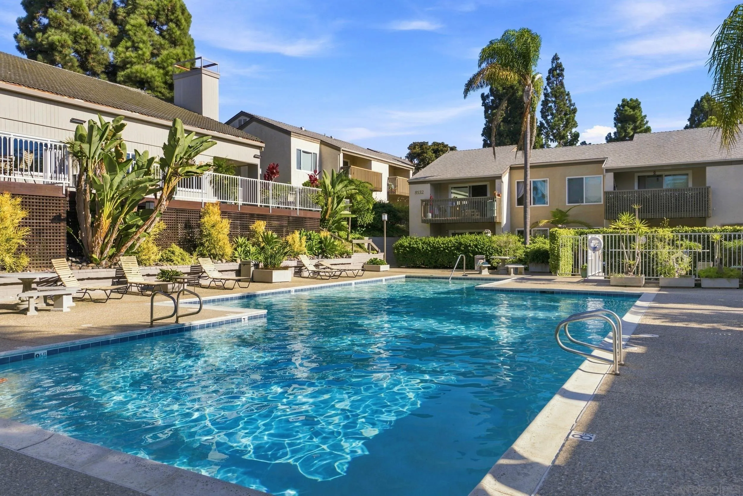 8581 Villa La Jolla Unit: J