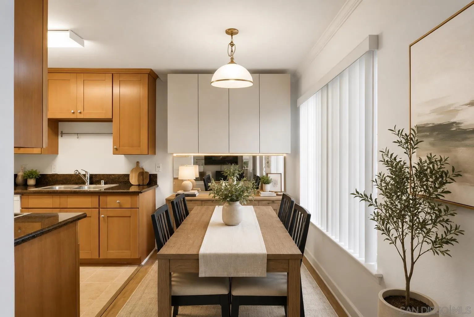 8581 Villa La Jolla Unit: J