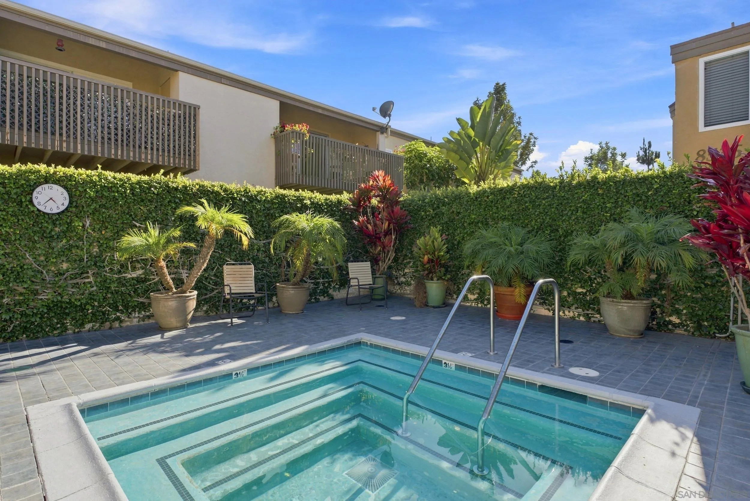 8581 Villa La Jolla Unit: J
