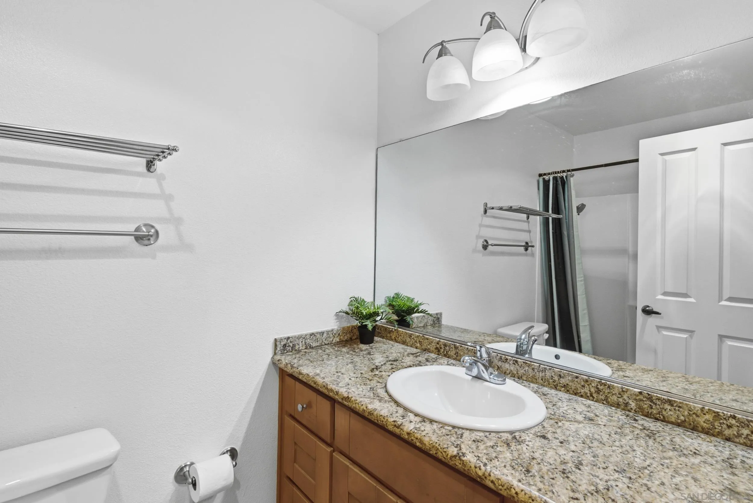 8581 Villa La Jolla Unit: J
