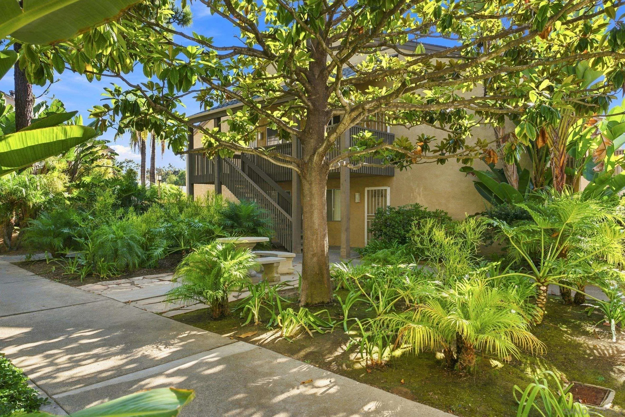 8581 Villa La Jolla Unit: J