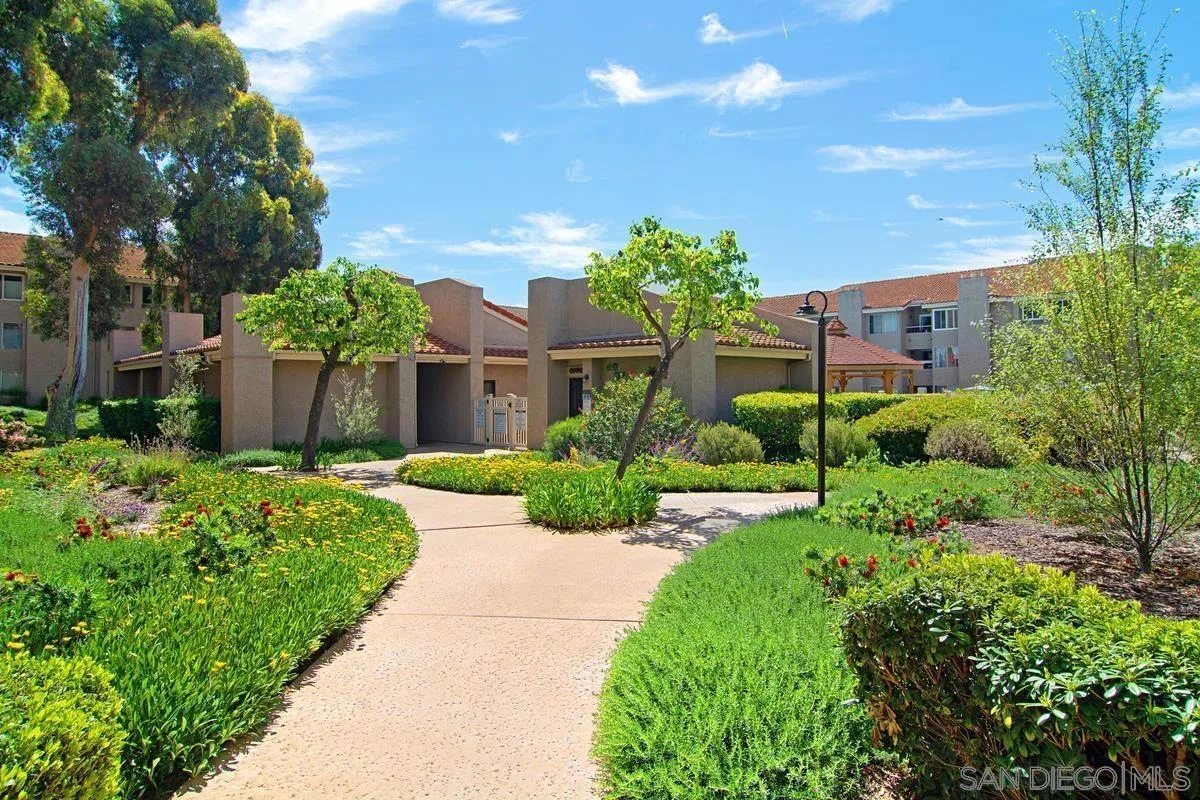10425 Caminito Cuervo Unit 216