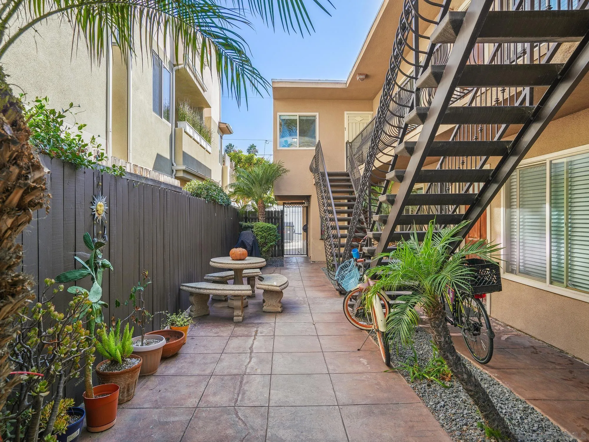 1361 Felspar St Unit 7