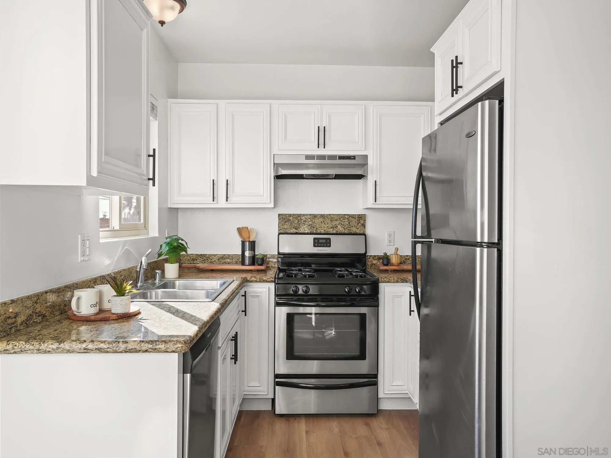 1361 Felspar St Unit 7