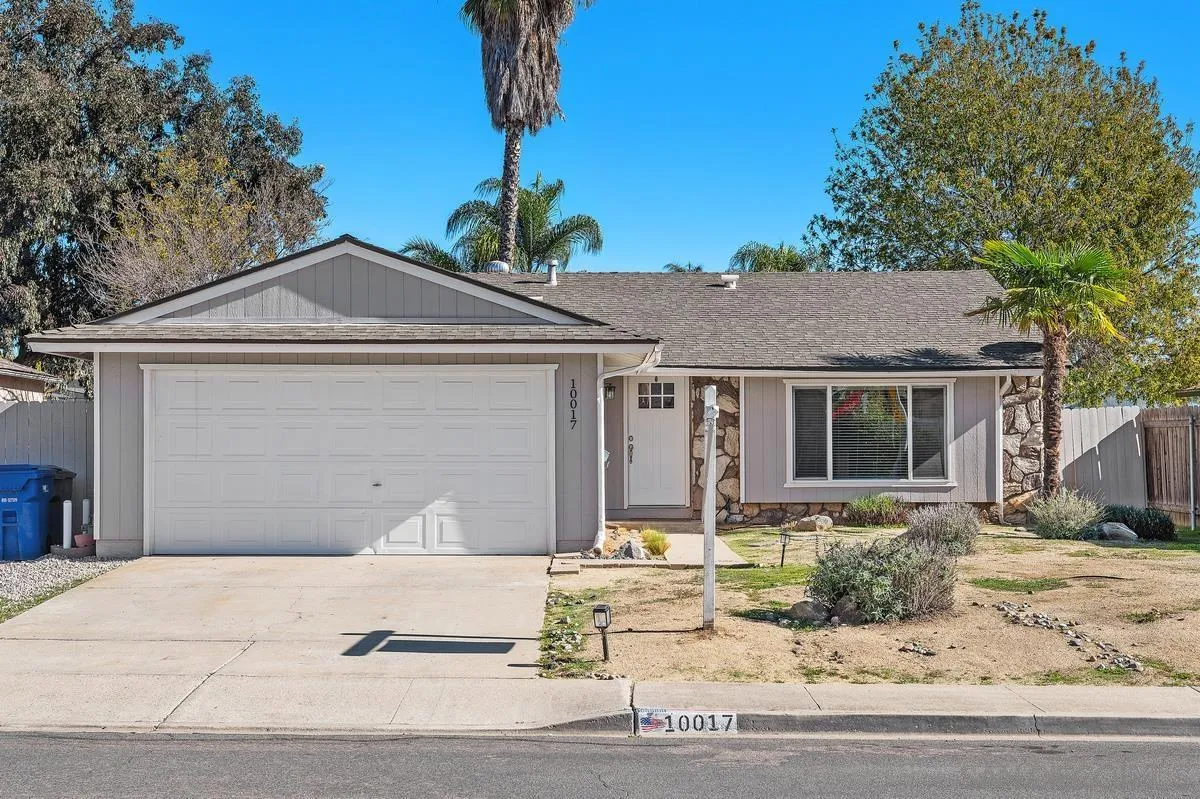 10017 Woodrose Ave