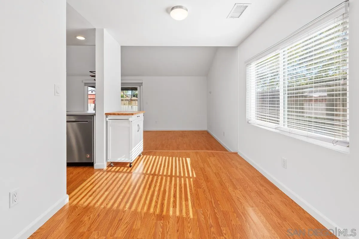 10017 Woodrose Ave